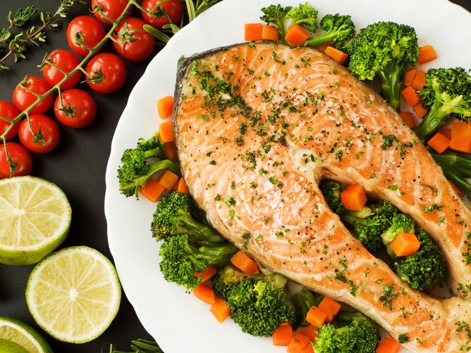 Ψητά ψάρια με λαχανικά είναι μια εξαιρετική επιλογή για μεσημεριανό για την απώλεια βάρους